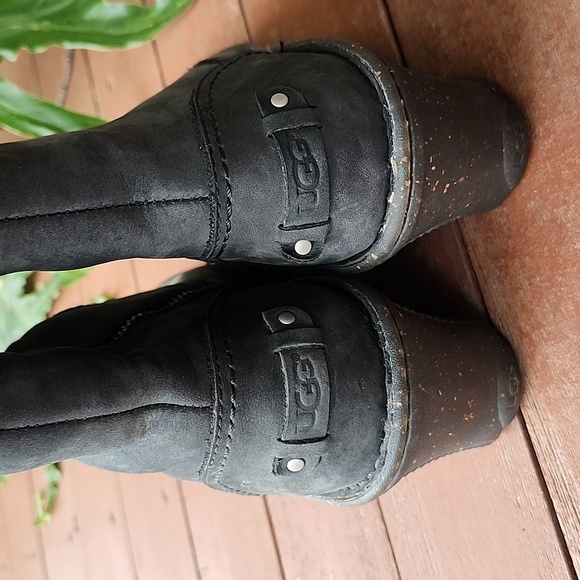 UGG Gray and Cream Heeled Boots - Picture 6 of 10